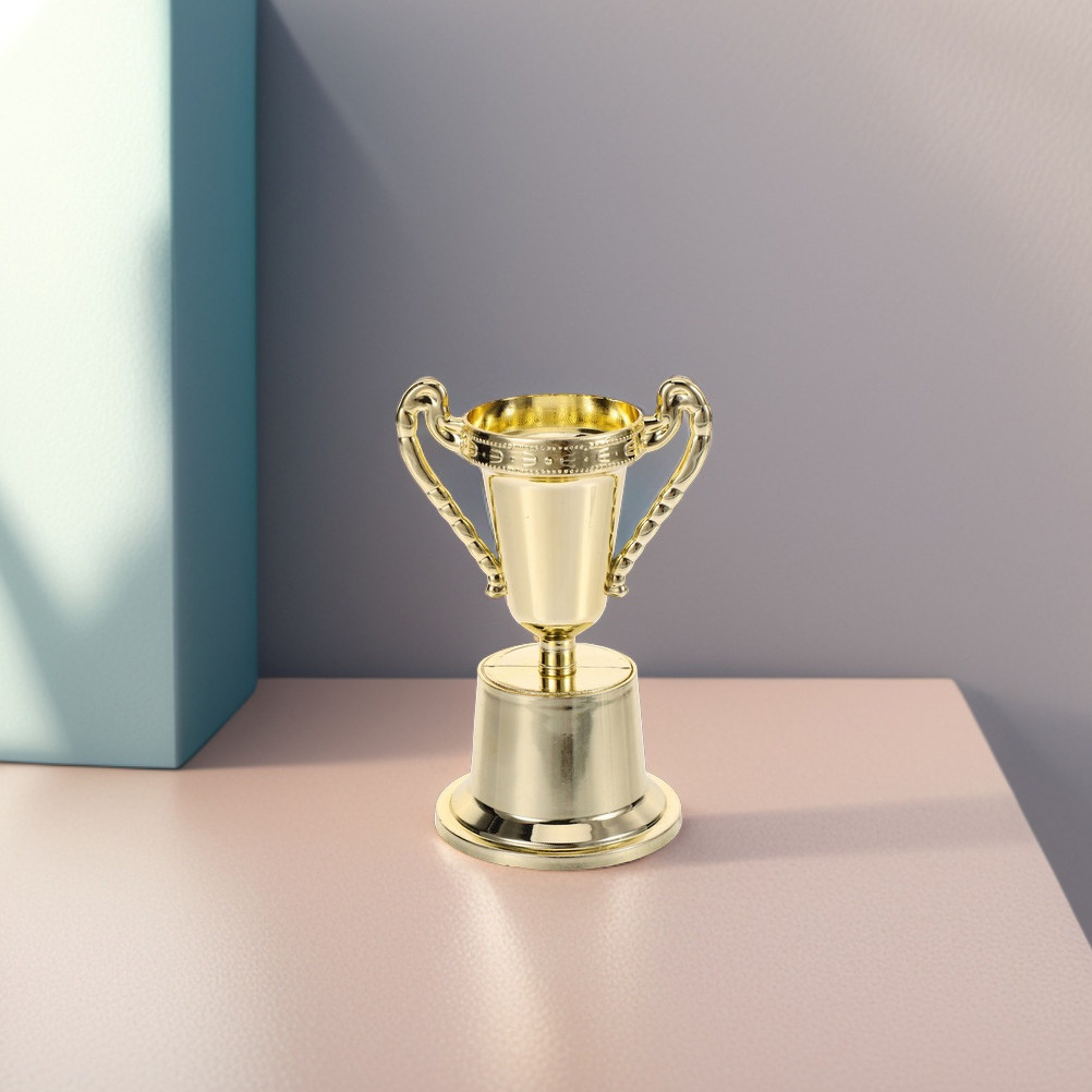 4Pcs Creative Shaped Small Pla - Photography Competition のレビューと価格