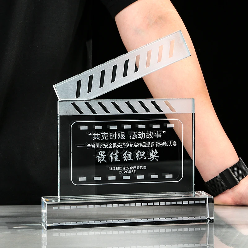 Customized Crystal Trophy for  - Photography Competition のレビューと価格