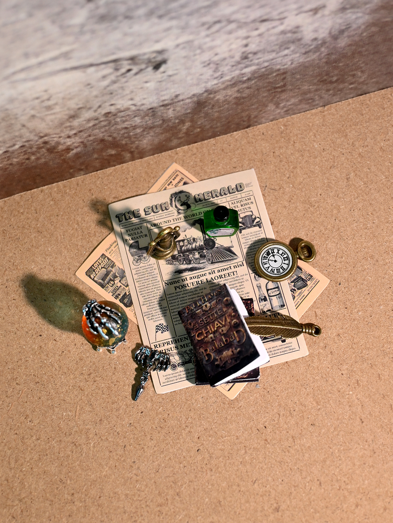 Miniature Replica Magic Vintag - Photography Of Book のレビューと価格